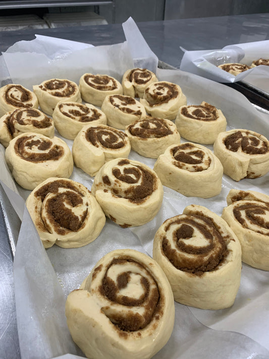 Classic Extra Large Gourmet Cinnamon Rolls (6-Pack)